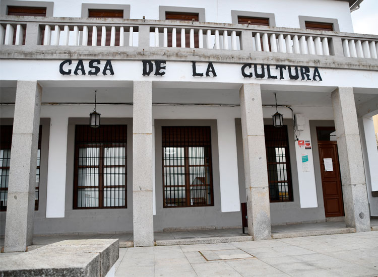 universidad-popular-cabeza-del-buey-biblioteca10