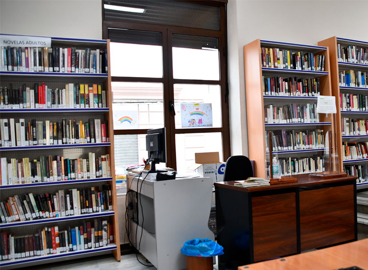 universidad-popular-cabeza-del-buey-biblioteca8